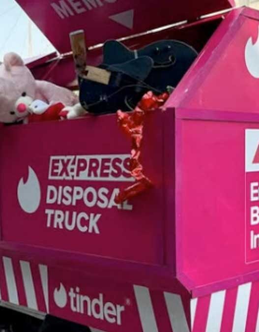 Tinder’s ‘EX-PRESS Disposal Truck’ Lets Users Trash Emotional Baggage in Style